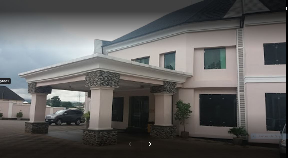 The Gates hotel APIE BUSINESS