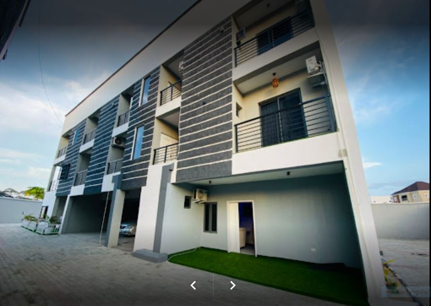 The Octagon Apartments APIE BUSINESS