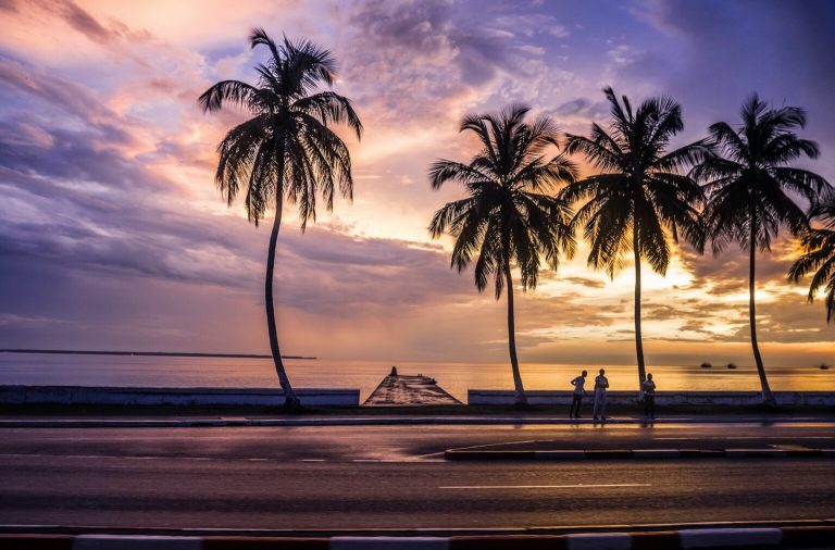 Une visite du Gabon débute à Libreville, capitale du pays