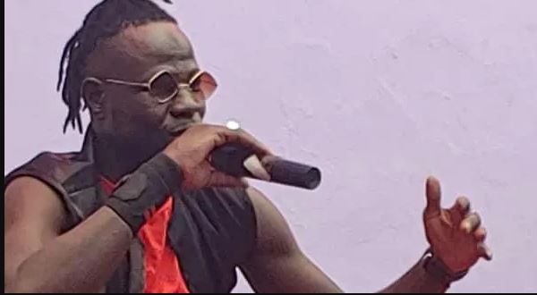 Musique Sénégalaise : Un « ROCKER » Sensibilise sur l’importance de la propreté dans la société