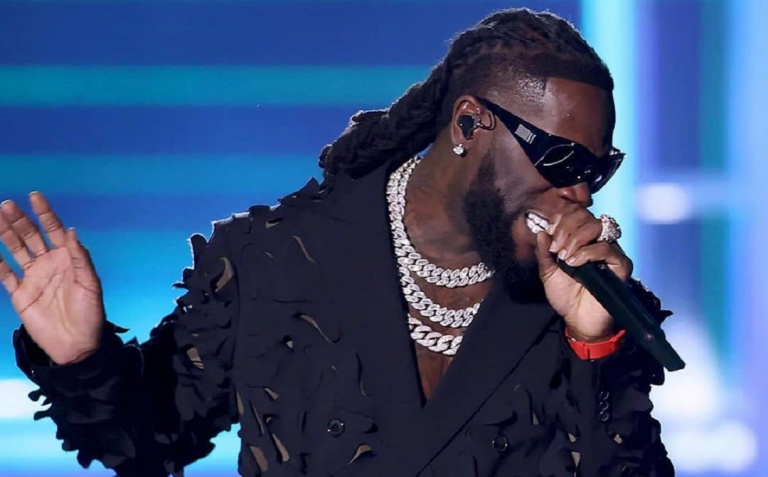 L’artiste nigérian, Burna Boy, sur le toit de l’Afrique