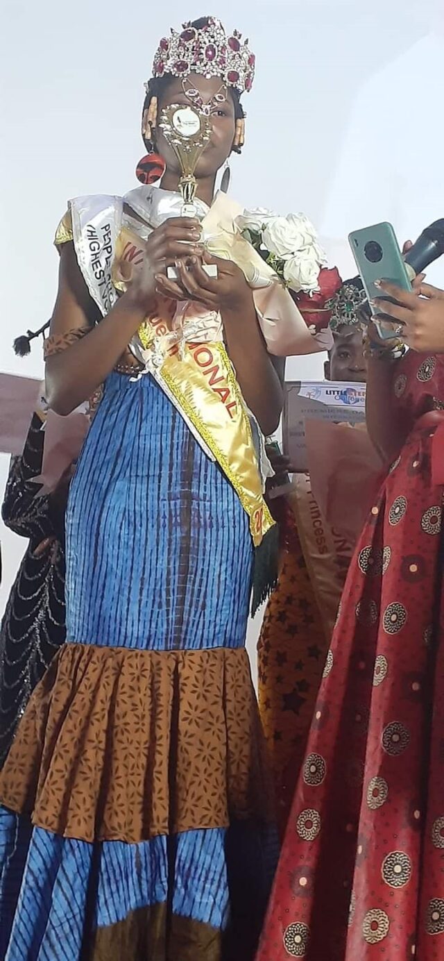 Miss Culture Africaine : Evelyne Clémentine Filloi Remporte Le Concours