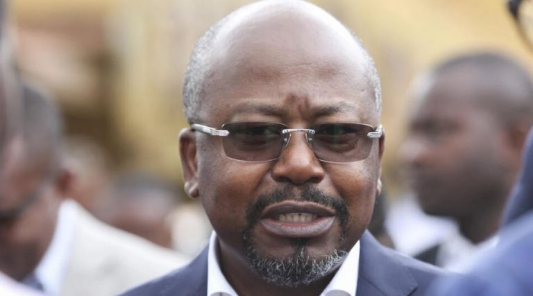 Gabon: Le Premier Ministre Bilie-By-Nze Prononce Son Discours De Politique Générale