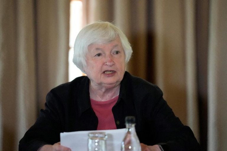 Yellen Tours Wildlife Reserve To Start South Africa Visit
