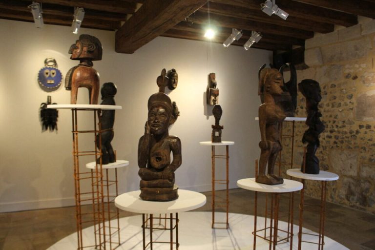 Exposition A Pont-l’Evêque : Découvrez La Richesse De La Culture Africaine Aux Dominicaines