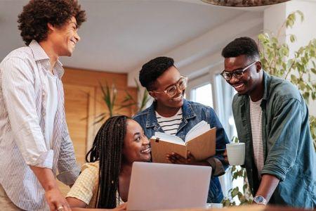 Guinée : Un Nouveau Centre D’Apprentissage Au Numérique Voit Le Jour