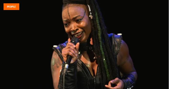 Showbiz : Dobet Gnahoré, 20 Ans De Carrière Au Service Du Panafricanisme