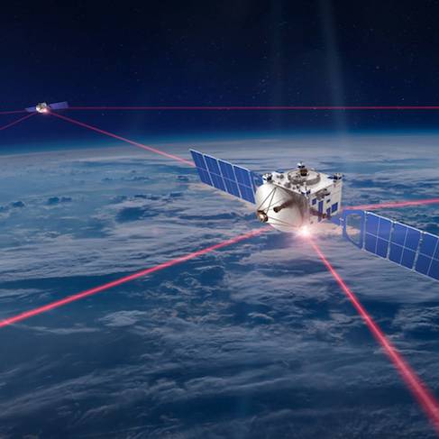 Des Satellites Au Secours De La Connexion Internet An Afrique