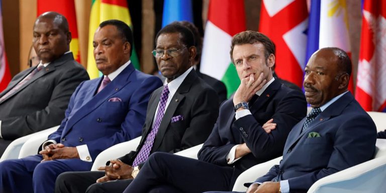 « Emmanuel Macron En Afrique : Le Décalage Entre Les Actes Et Les Mots Est Grand »