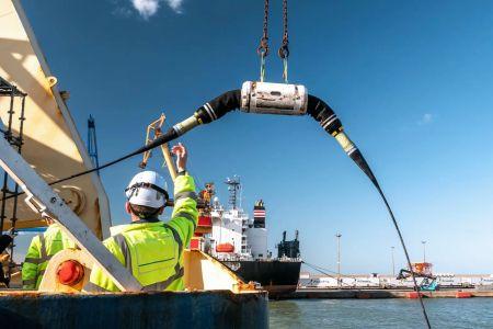 Le Câble Sous-marin À Fibre Optique 2Africa Atterrit En Angola