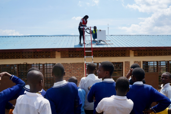 Starlink Déploie l’Internet Par Satellite Dans 50 Écoles Au Rwanda