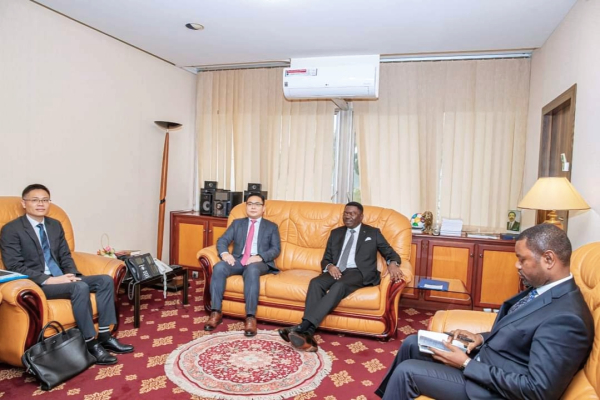 Huawei s’Engage À Accompagner Le Cameroun Dans La Réalisation De Plusieurs Projets Numériques
