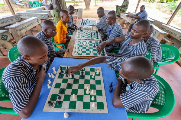 Kenyan Prisoners Play Chess For Recreational Fun